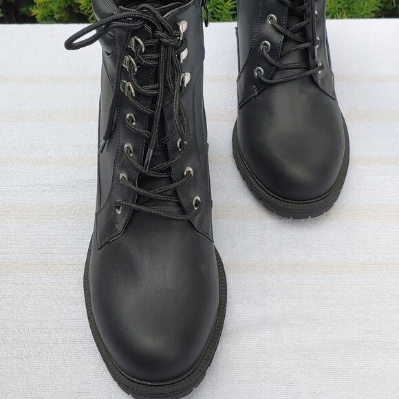 TORRID lace up Ankle boots platforms Sz 10.5 - Picture 6 of 8